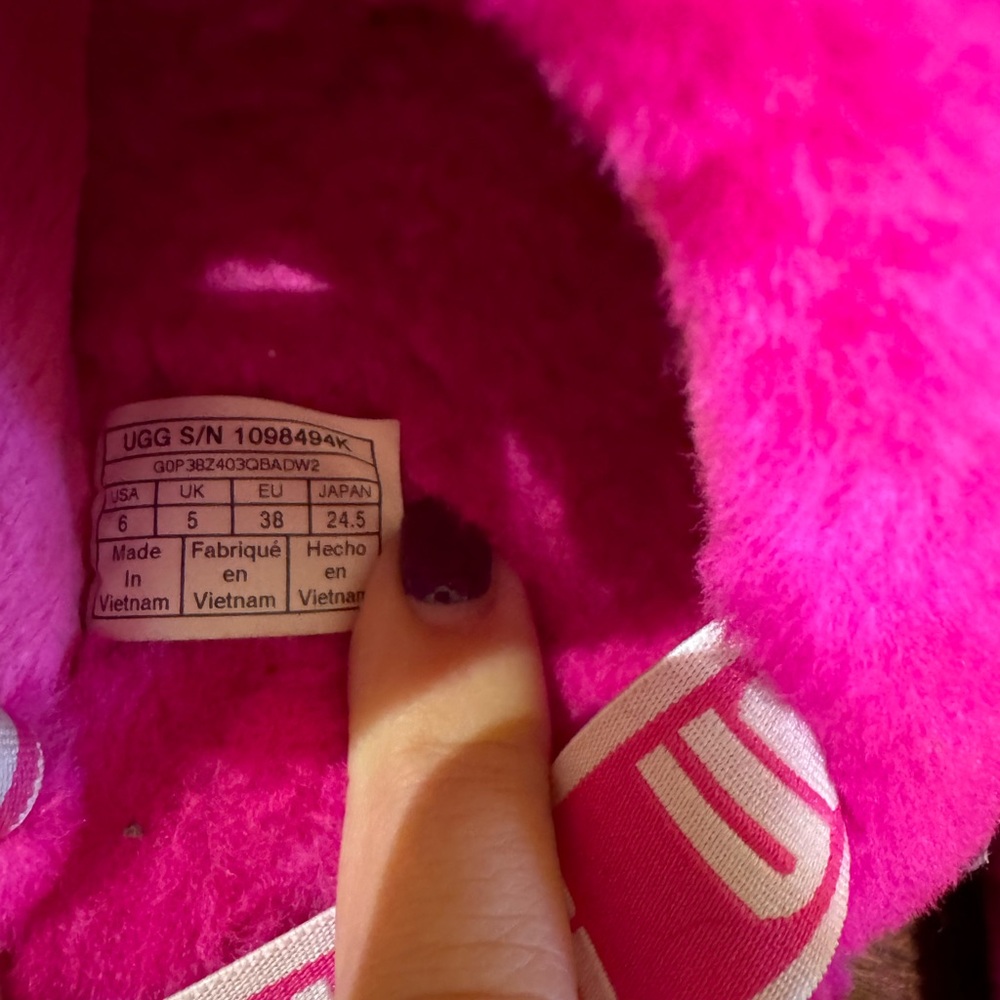 UGG Fluff Yeah Slides - Picture 4 of 4